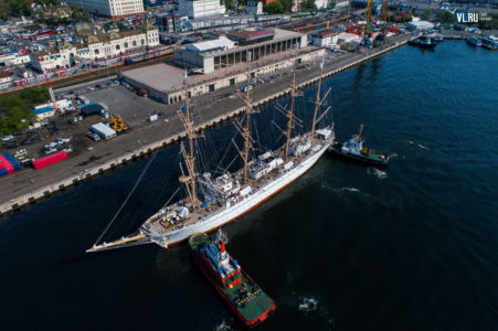 Kaiwo Maru II we Władywostoku
