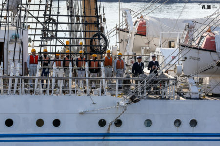 Kaiwo Maru II we Władywostoku