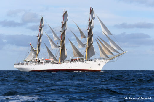 Dar Młodzieży na starcie regat The Tall Ships Races 2022