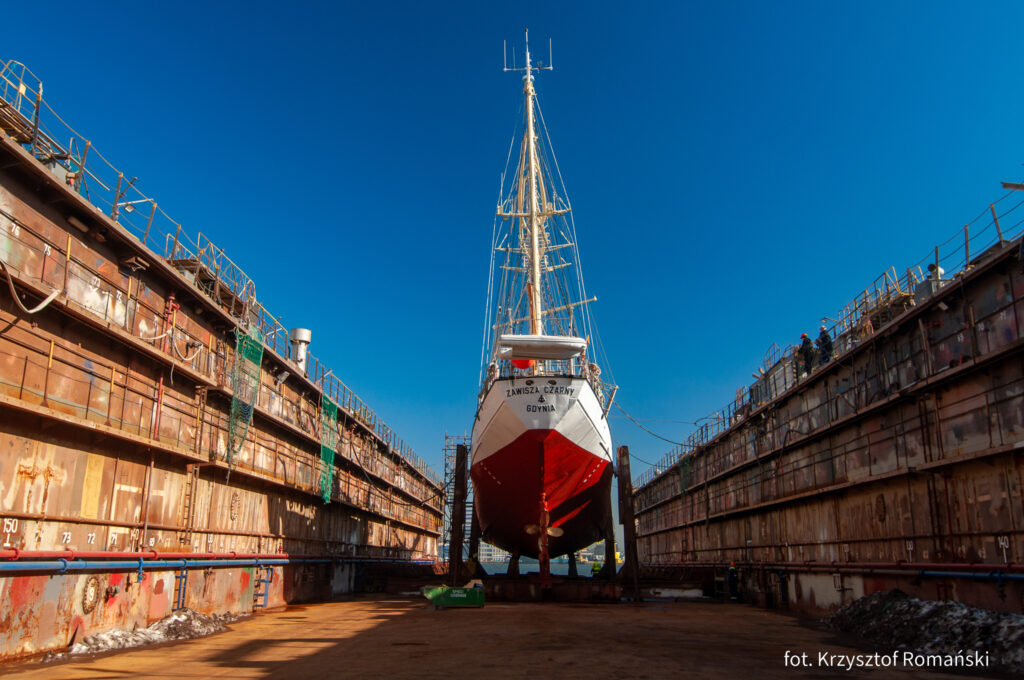 Zawisza Czarny w stoczni Nauta